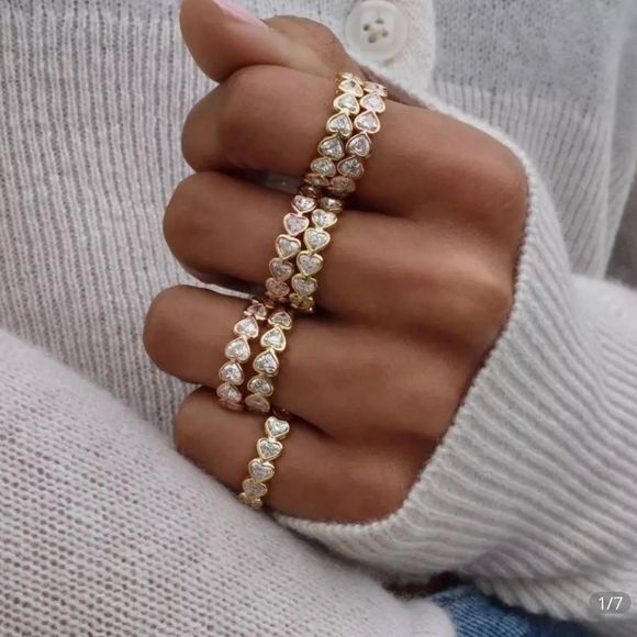 YELLOW GOLD TONE PLATED HEART SHAPED CZs ETERNITY BAND ENGAGEMENT LOVE RING NWT - Picture 2 of 6